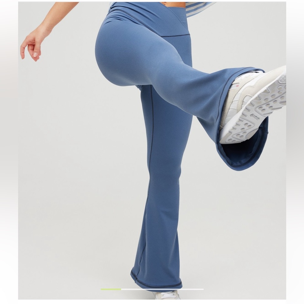 Aerie Offline Real Me Crossover Flare Leggings